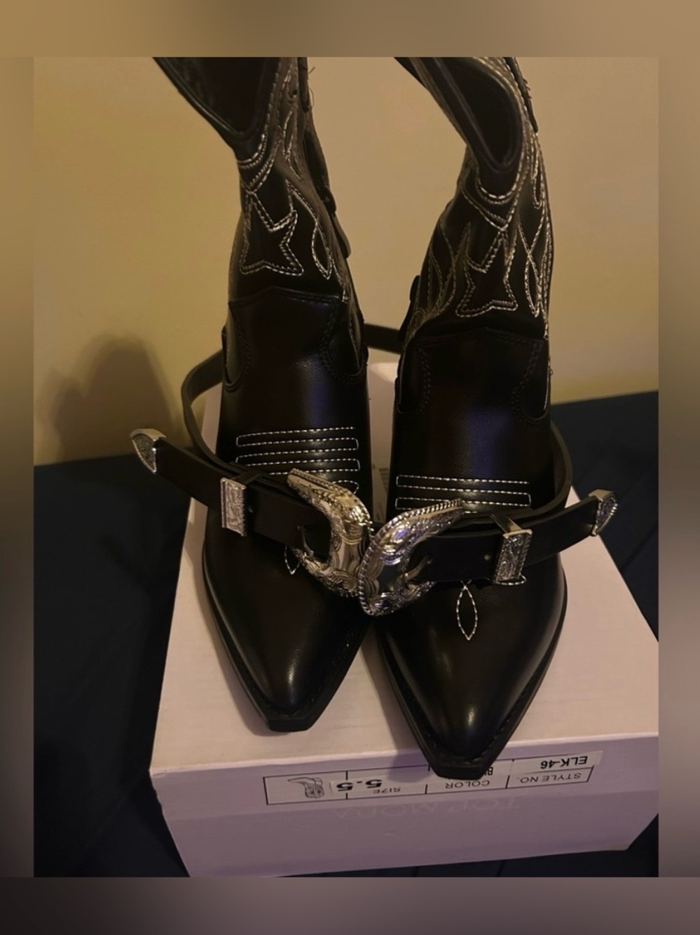 Women’s Black Western Boots & belt